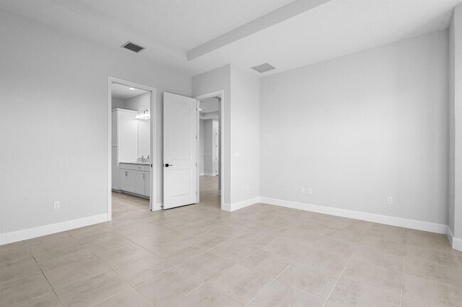 Building Photo - 14208 Lacebark Ln