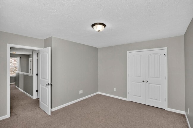 Building Photo - 520 Sunflower Dr