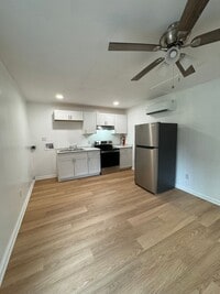 Building Photo - 133 Briarwood Rd