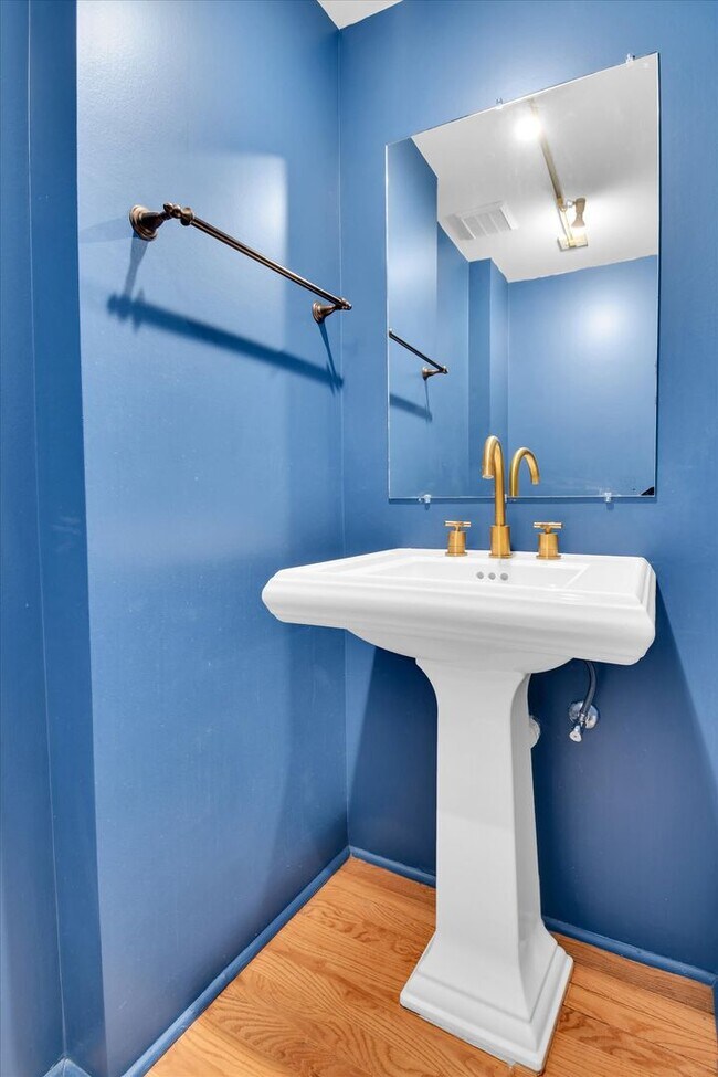 Building Photo - Architecturally Stunning Curtis Park Townhome With Historic Charm