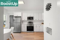 Building Photo - Furnished Bedroom with Private Ensuite Bat...