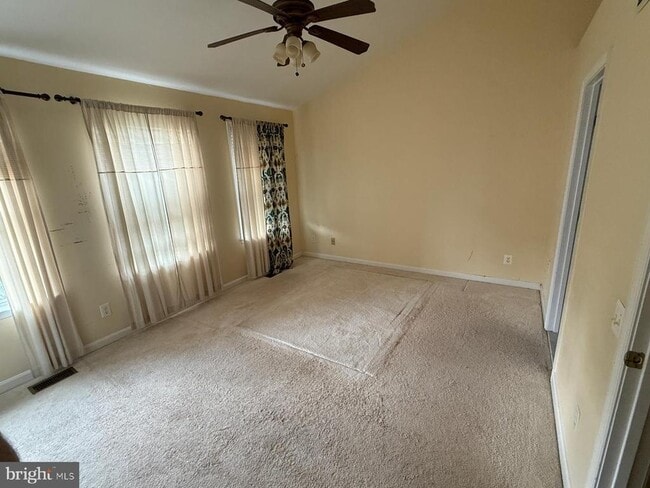 Building Photo - 47684 Sandbank Square