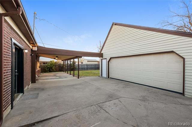Building Photo - 11367 Larson Ln