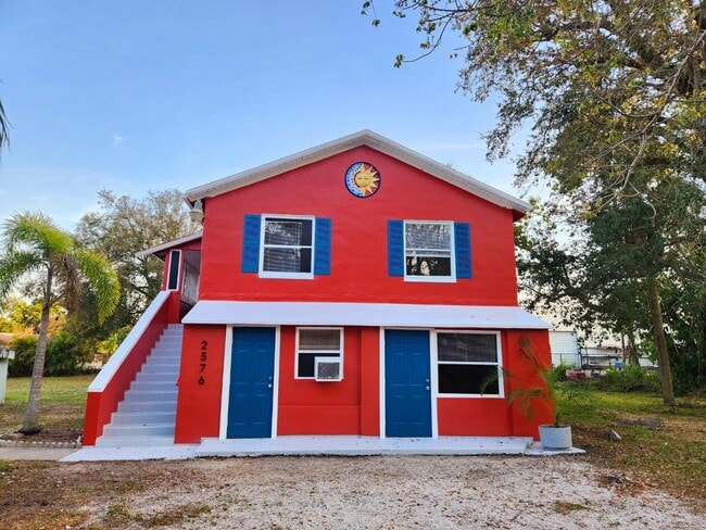 Building Photo - 2576 Third St.  - 2576 Third St  APT B