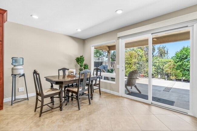 Building Photo - 1115 Sayles Ct