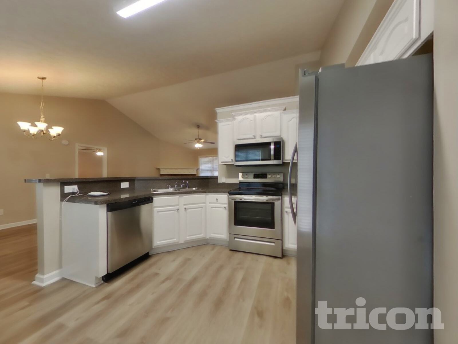 Building Photo - 581 Meadow Spring Dr