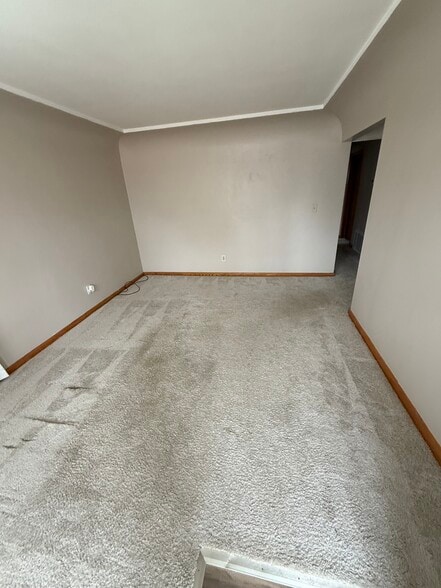 Building Photo - 906 19th St