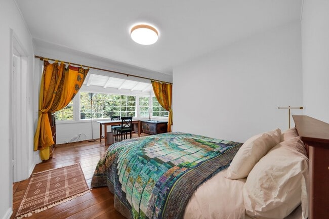 Building Photo - 7503 Willow Glen Rd