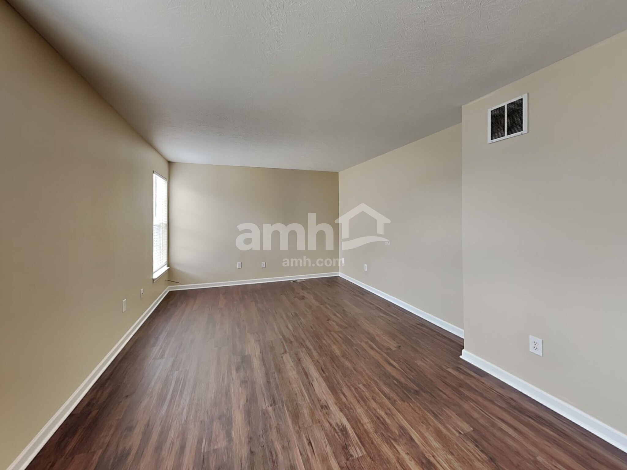 Building Photo - 182 Coyote Dr