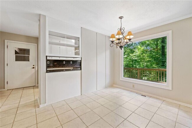 Building Photo - 2710 Margaret Mitchell Dr NW
