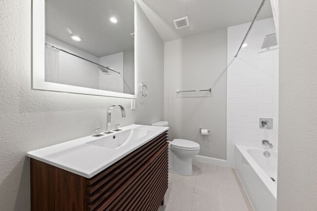 Building Photo - 8053 Claremont Dr