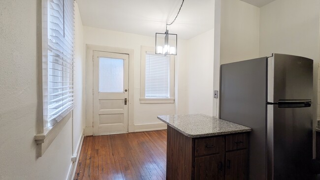 Dining Area - 19 Clay St