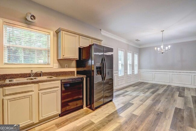 Building Photo - 118 Meeting Pl Rd