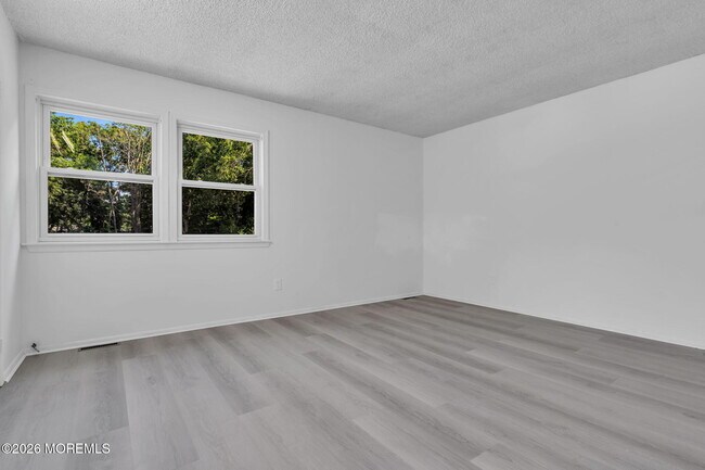 Building Photo - 173 Stowe St