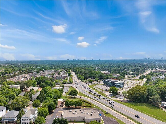 Building Photo - 4290 Maner St SE
