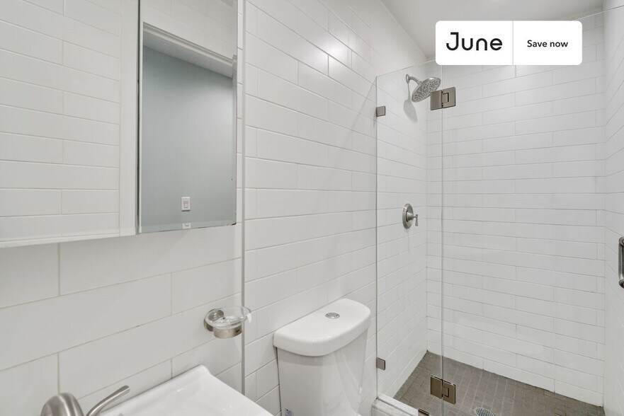 Building Photo - 1675 Lexington Ave