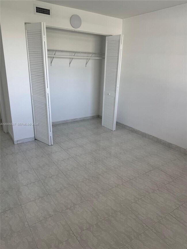 Building Photo - 6725 Harding Ave