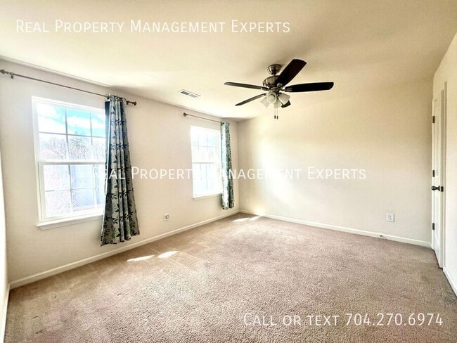 Building Photo - 1840 Juniper Dr