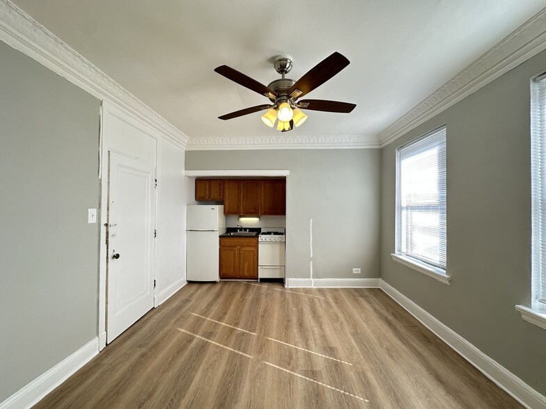 Building Photo - 3810 N Fremont St