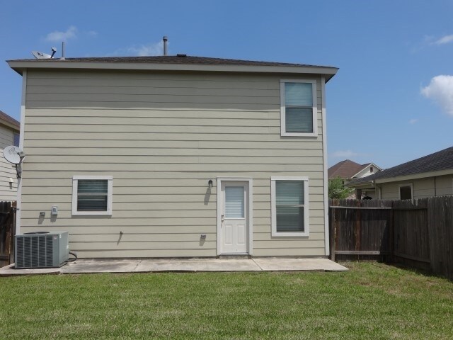 Building Photo - 6703 Providence View Ln