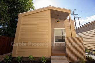 Building Photo - 11710 Albers St