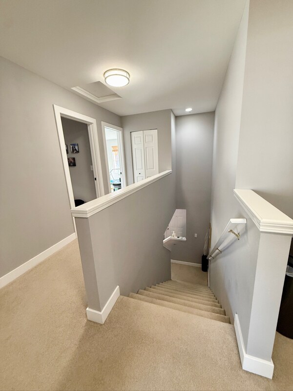 Building Photo - 2404 SE 2nd Ct