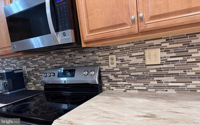 Building Photo - 82 Linvale Rd