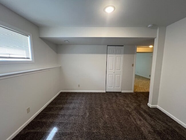 Building Photo - 201- 203 Briarcrest Ct