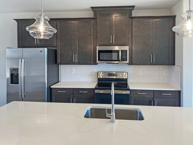 Building Photo - Luxurious 4 Bed/3.5 Bath Home in Short Pum...