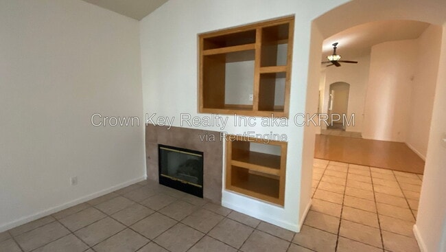 Building Photo - 1844 Oswego Ct