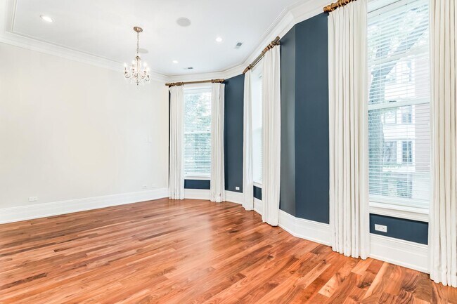 Building Photo - 118 W Chestnut St
