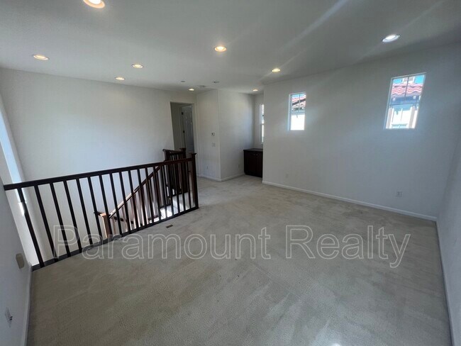 Building Photo - 4311 Gardenia St