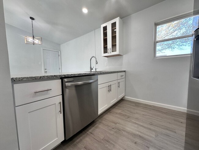 Building Photo - Aragona Village-Single Family Home