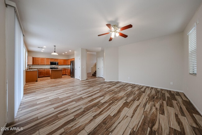 Building Photo - 9043 W Fullam St