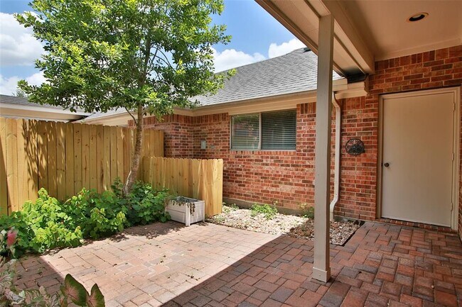 Building Photo - 17803 Skyline Arbor Terrace