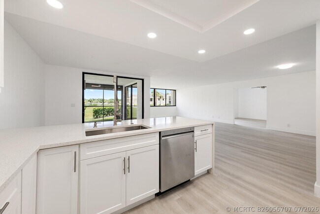 Building Photo - 10459 SE Terrapin Pl