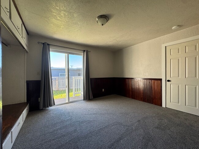 Building Photo - Spacious Myrtletown 4/2 home