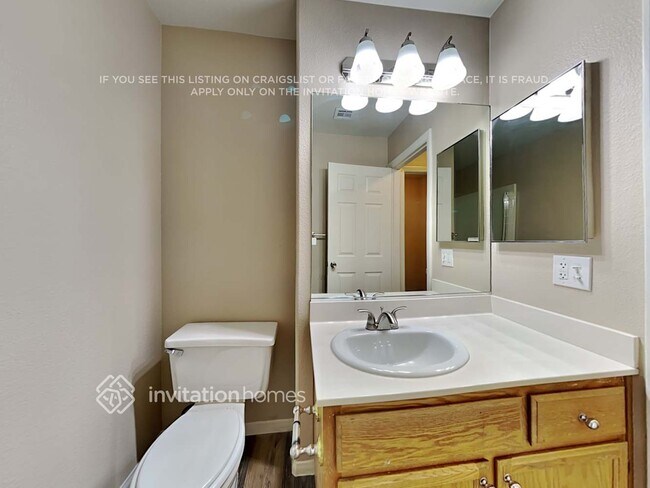 Building Photo - 2806 Via Bel Mondo St