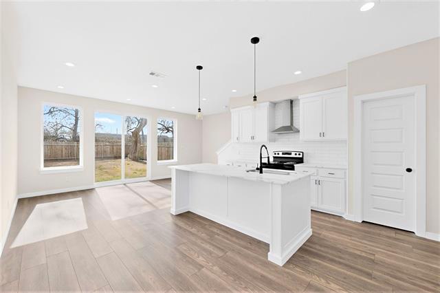 Building Photo - 3002 Rochester St