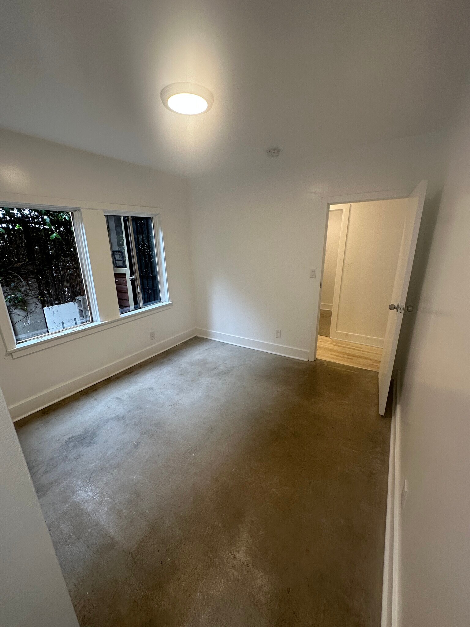 smaller bedroom - 1489 Wallace Ave