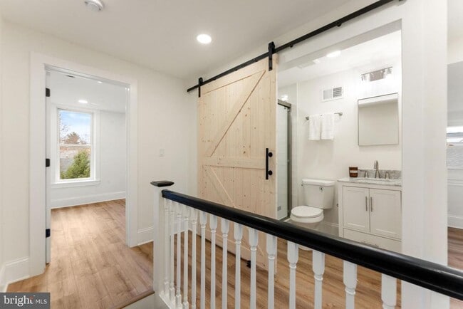 Building Photo - 209 Merion Ave