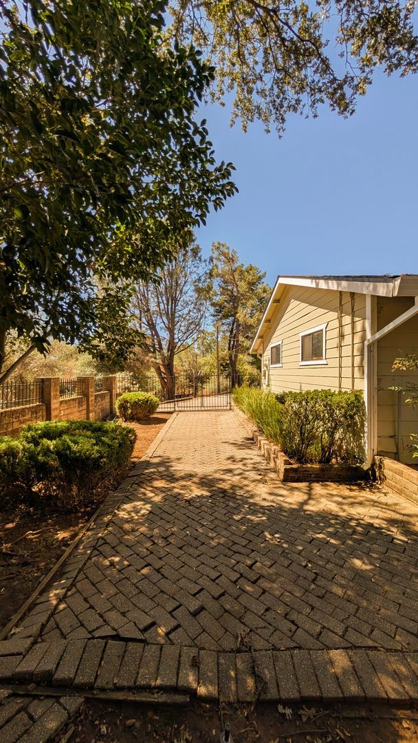 Building Photo - 3581 Cercis Way