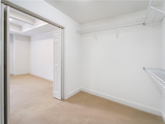 Building Photo - 3154 Chestnut Woods Dr