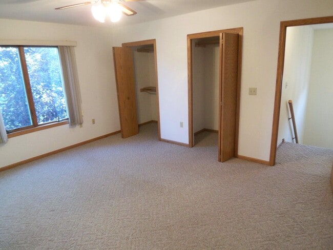Building Photo - 6067 Cottontail Trail