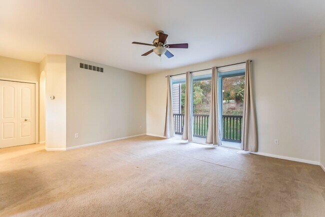 Building Photo - 2962 Hunley Dr