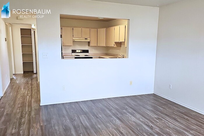 Building Photo - 6069 N Rockland Dr