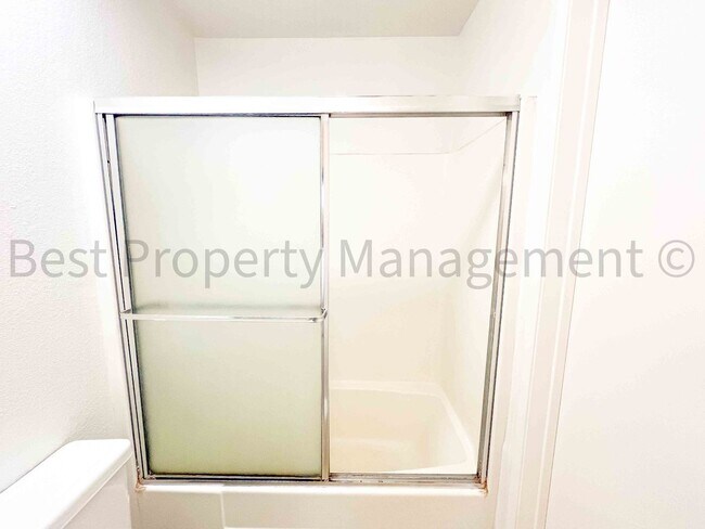 Building Photo - Perfect Shape Warm Springs Condo next to J...