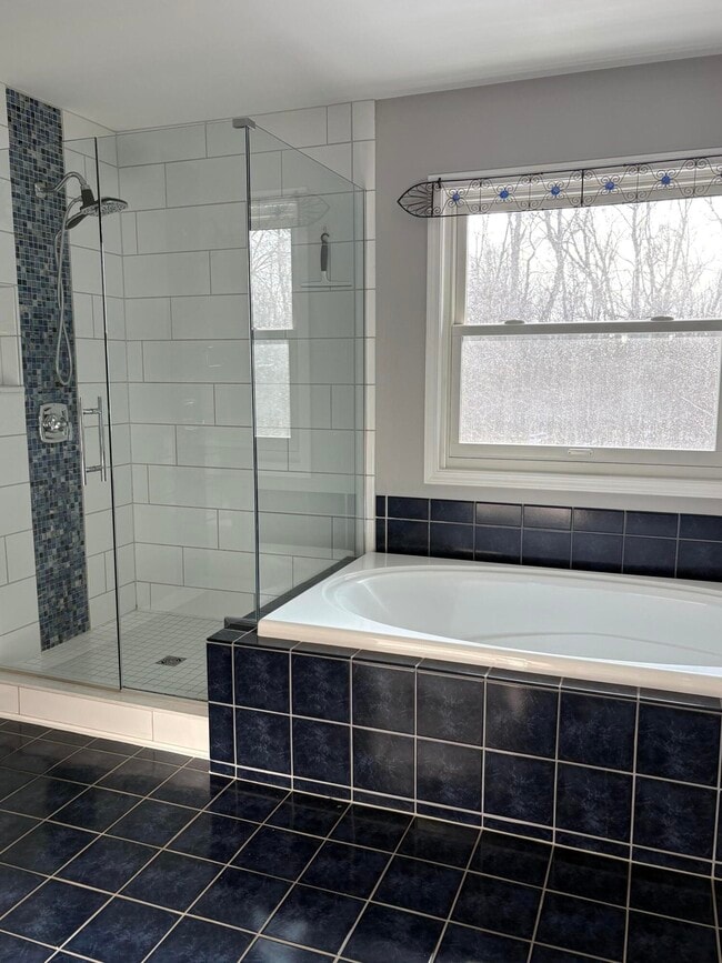 Building Photo - 1280 Waterways Dr