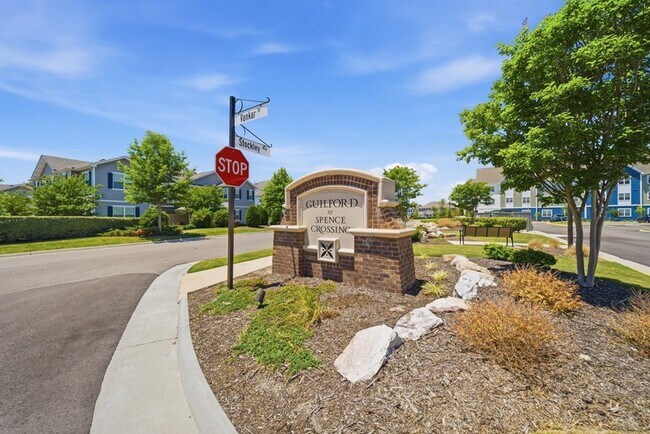 Building Photo - 1728 Vankar Dr