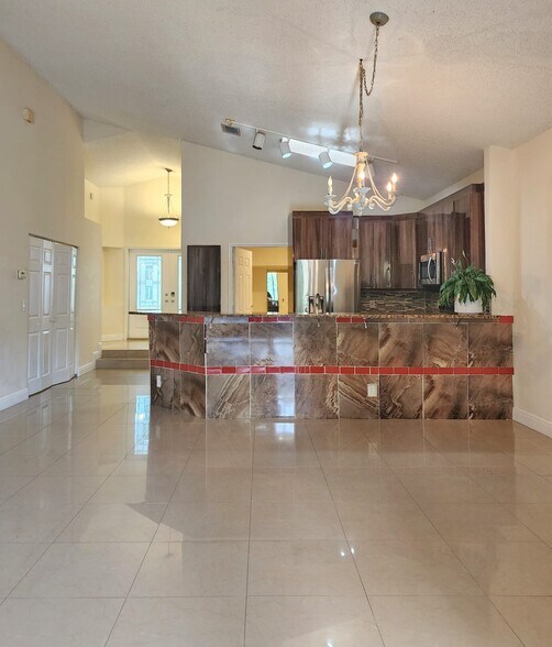 Building Photo - 7705 Forest Green Ln